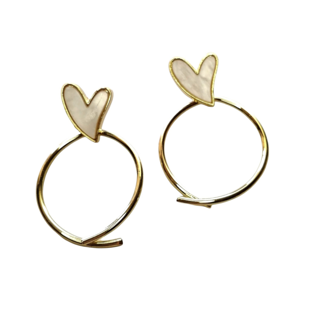 Aretes con Forma de Argolla con Corazón